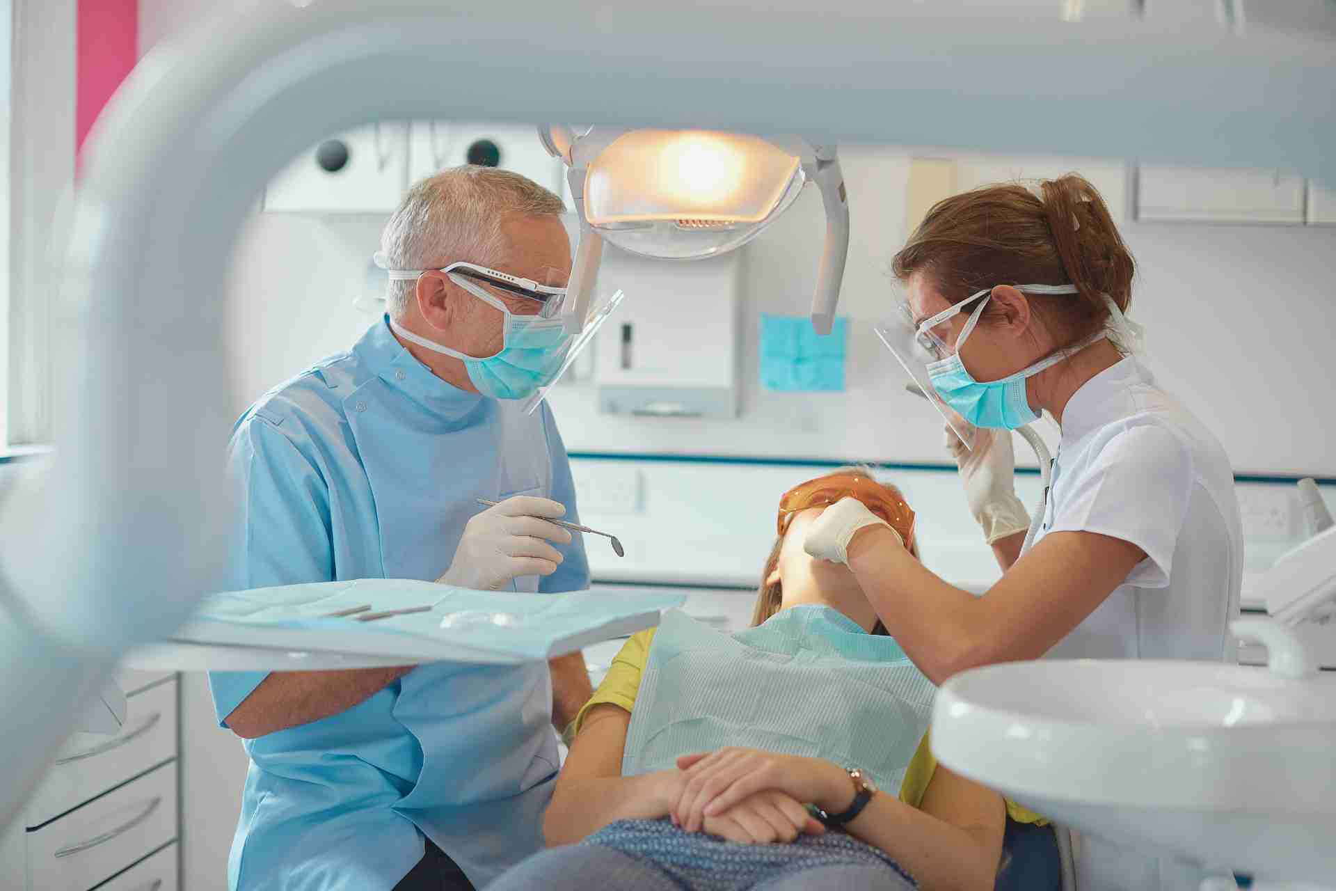 Dentist in Huron, CA